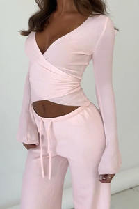 Completi Loungewear Personalizzati per Donne: Top Avvolgente Stile Ballet e Pantaloni a Gamba Larga, Set 2 Pezzi - Product Image 5