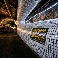 Tissu renforcé en polypropylène ignifuge, imperméable et antistatique pour mines de cuivre et de fer australiennes