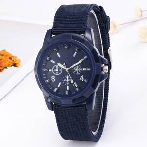 Reloj con correa de lona, moderno y a la moda para hombres amantes de las actividades al aire libre, reloj deportivo de lona. - Product Image 3