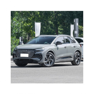Audi Q4 E Tron Voiture électrique SUV 50 Awd Chuangjing Version 2024 d'occasion - Product Image 1