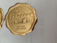Étiquette personnalisée en aluminium 3D doré avec logo, sceau de cire auto-adhésif, badge sérigraphié, étiquette suspendue pour flacon de parfum, autocollant pour pot de bougie