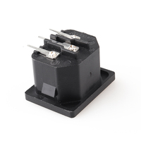 Conector IEC, Terminal de PCB Encastrable, Enchufe Macho C14, 1 Salida de CA, Enchufe de Extensión Industrial para Piso, Latón, Cobre, Nailon, 10A, CN