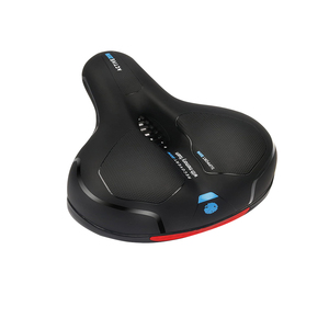 Selle da Bicicletta Comode in Memory Foam ad Alta Elasticità di Colore Nero, Componenti per Bici, Ammortizzanti e Impermeabili - Product Image 1