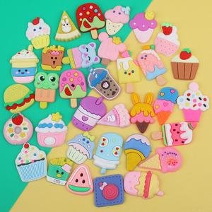 ยางพีวีซีแบบทำมือสเน่ห์สำหรับตกแต่งอุปกรณ์เสริมรองเท้าดีไซน์แบบกำหนดเอง - Product Image 2