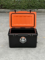 Glacière isotherme rotomoulée en PE, personnalisable en couleur et avec logo, avec impressions de lettres de dessins animés, 20L-190L, 65L, pour la conservation de la nourriture et des boissons pendant 7 jours