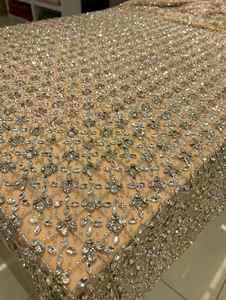 ผ้าลูกไม้ตาข่ายประดับด้วยลูกปัดหรูหราพร้อมเลื่อมและเย็บปักถักร้อยด้วยมือสำหรับวัสดุการตัดเย็บที่ทันสมัย - Product Image 4