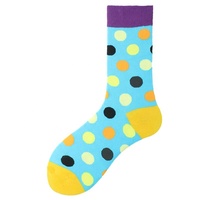 Chaussettes pour hommes et femmes Chaussettes en coton de style européen et américain Chaussettes Hip-hop Skateboard Chaussettes à pois Vente en gros