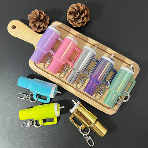 Llavero Desmontable <span class=keywords><strong>Mini</strong></span> Stanley, Colgante Colorido con Diseño <span class=keywords><strong>de</strong></span> Vaso Térmico, Accesorio Lindo para Llavero con Forma <span class=keywords><strong>de</strong></span> Vaso Grande para Hombres y Mujeres - Product Image 2