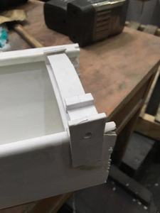 Gouttière en <span class=keywords><strong>PVC</strong></span> imperméable/tuyau de descente en plastique UPVC à bas prix pour maison de campagne/connecteur de gouttière pour villas - Product Image 4