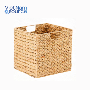 Panier polyvalent en jacinthe d'eau-Panier carré en jacinthe d'eau de haute qualité et abordable tissé à la main Apporte de la commodité - Product Image 1