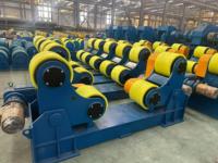 Rouleaux de rotation de tuyaux soudés sur mesure 5T-20T pour la fabrication de tours éoliennes / réservoirs
