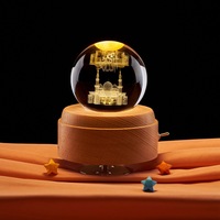 Commerce de gros international : Boule de cristal lumineuse avec gravure laser 3D motif mosquée, veilleuse décorative