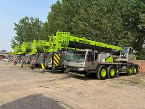 Maquinaria de construcción con motor diésel de alta calidad Original en China en stock Zoomlion ZTC700 70 toneladas Camión grúa usada a la venta - Product Image 3