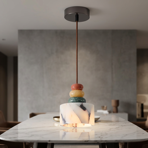 Luminaire suspendu de luxe en pierres empilées multicolores, éclairage raffiné en jade coloré et formes ludiques pour projet de décoration lumineuse - Product Image 5