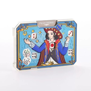 Lucky Flip Dice EDC Fidget Toy, Caja <span class=keywords><strong>de</strong></span> <span class=keywords><strong>Dados</strong></span> Metálica Esmaltada Pintada a Mano, <span class=keywords><strong>Juego</strong></span> <span class=keywords><strong>de</strong></span> <span class=keywords><strong>Dados</strong></span> Coleccionable con Temática <span class=keywords><strong>de</strong></span> Mago y Payaso - Product Image 3