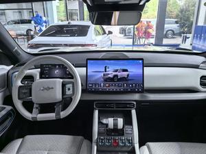 USADO 2025 TITANIUM 3 MODELO 501KM AWD ULTRA EDITION SUV 100% ELÉCTRICO 5 PUERTAS 5 ASIENTOS para TODOTERRENO <span class=keywords><strong>BAO</strong></span> 3 LEOPARD 3 BLANCO sobre GRIS - Product Image 3