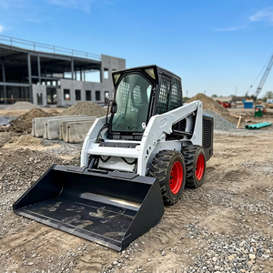 Chargeuse compacte Kubota SSV75 à roues blanches – Composant essentiel du moteur - Product Image 4