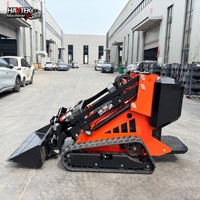 Chargeuse compacte pour travaux de construction commerciale, chargeuse compacte pour travaux de construction résidentielle, chargeuse compacte pour travaux d'entrepôt