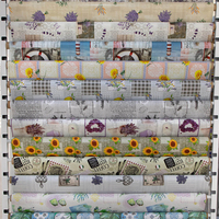 Nappes à fleurs en plastique décoratives rectangulaires personnalisées pour les tables de décoration