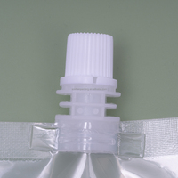 Pochette à bec debout transparente personnalisée, emballage de liquide sécurisé pour l'eau minérale et les boissons énergisantes à faible quantité minimale de commande
