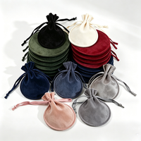 Pochette à bijoux ronde en velours de luxe avec logo personnalisé, sac à cordon en daim doux de qualité supérieure pour bagues, boucles d'oreilles, emballage cadeau, vente en gros