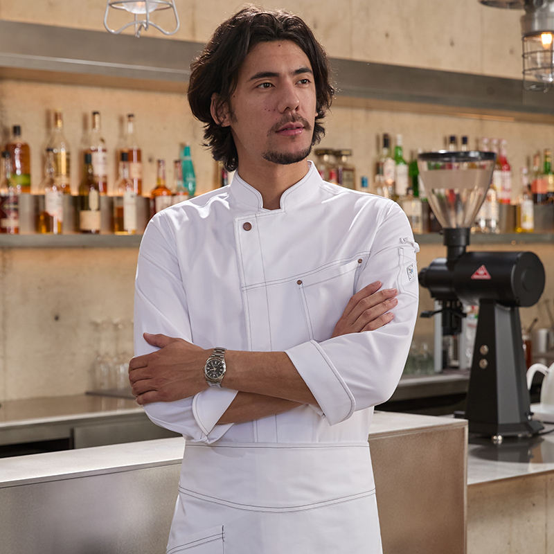 White top with long sleeves