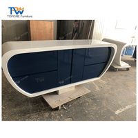 Bureau de direction en bois au design moderne avec forme modulaire personnalisable pour usage commercial