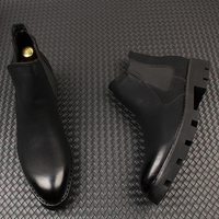 Bottes courtes tendance pour hommes, semelle épaisse augmentant la taille, randonnée en plein air, chaussures en cuir pour moto, chaussures pour hommes, nouveau modèle 2026