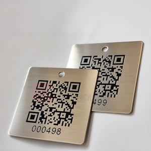 Targhette Personalizzate Certificato BSCI/ISO - Codice QR e Numero di Serie Incisi per Clienti Globali - Product Image 3