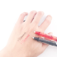 Rouge noir 0.5mm stylo marqueur étanche maquillage Permanent accessoires fournitures tatouage peau marqueur stylo pour Microblading sourcils lèvres