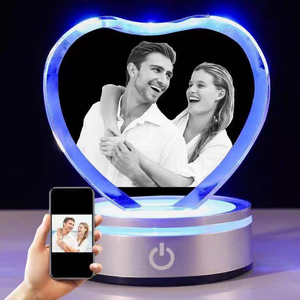 Cornice Fotografica in Cristallo a Forma di Cuore di Alta Qualità, Personalizzabile con Logo Inciso al Laser, <span class=keywords><strong>Regalo</strong></span> per <span class=keywords><strong>Anniversario</strong></span> - Product Image 3