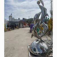 Grande sculpture de dauphin en acier inoxydable avec technique de moulage, taille sur mesure pour la décoration de place publique en extérieur