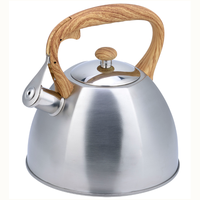 Bouilloire à sifflet en acier inoxydable de haute qualité Design unique Poignée en bakélite Fond à induction pour thé. Tailles disponibles 1L 2.5L 3L