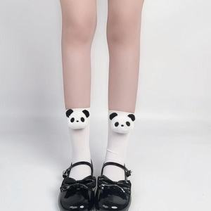 ถุงเท้าลายแพนด้าไร้ตะเข็บสำหรับผู้หญิง ระบายอากาศได้ดี ความยาวครึ่งน่อง สีขาว ผ้าฝ้าย สไตล์วัยรุ่น แฟชั่น - Product Image 1