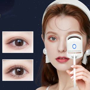 Recourbe-cils chauffant électrique naturel Pinky Leem longue durée, rechargeable par USB, chauffe rapidement, clip pour recourber les faux cils - Product Image 1