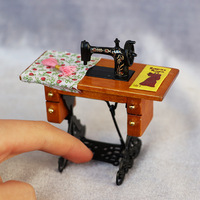 Mini accessoires, micro-scène, maison de poupée, machine à coudre, meubles miniatures à l'échelle