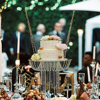 Support à gâteaux et plateau de présentation pour table de desserts de mariage avec ornements décoratifs en acrylique cristallin pour événements festifs