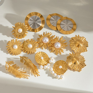Boucles d'oreilles pendantes Yueli Fashion en alliage de zinc doré, motif fleur et feuille, ensemble de bijoux de fête - Product Image 2