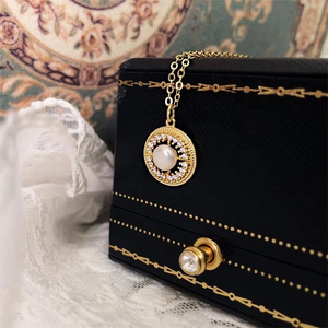 Set di Gioielli Retrò con Anello e Collana in Oro 18K, Design Semplice con <span class=keywords><strong>Diamanti</strong></span> CZ e Perle per Ragazze - Product Image 4