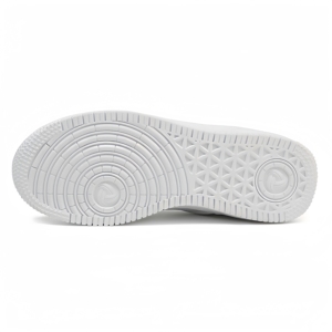 รองเท้าผ้าใบผู้ชายสีขาวแบบสวมสบาย สไตล์คลาสสิค ระบายอากาศได้ดี  แบบมีรู  รองเท้าเดินกันลื่น  ใส่สบาย  แฟชั่น - Product Image 3