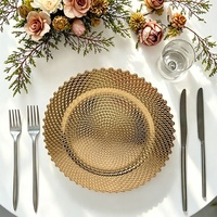 Assiette de présentation vintage ronde en plastique doré perlé, décorée en relief, pour mariage, banquet, restaurant, décoration de table