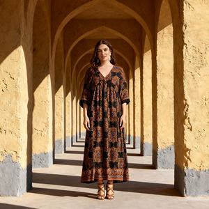 Vestido Abaya Personalizado de Poliéster con Estampado de Primera Calidad para Mujeres Musulmanas, Elegante para Fiestas Nocturnas, Venta al Por Mayor - Product Image 1