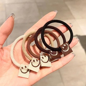 Élastiques à cheveux Smiley Face, cinq couleurs, en tissu mélangé, élastiques pour femmes, usage quotidien, design de dessin animé - Product Image 1