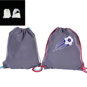 Norvège logo personnalisé football garçons sac à dos enfants petit cordon polyester sac réfléchissant