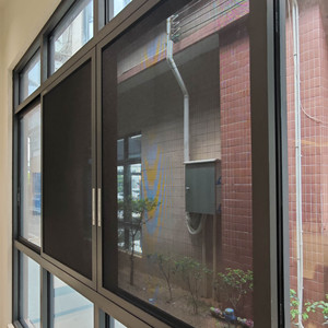 Ventanas Corredizas Horizontales de Madera Personalizables Deioux con Aislamiento Térmico de Alta Eficiencia Energética para Casas de Lujo - Product Image 1