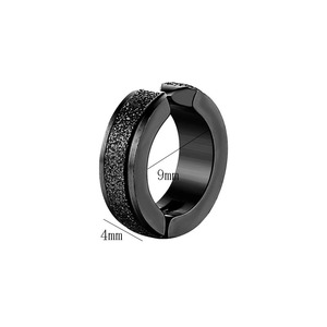 Aros Huggie de 4 mm |   Pendientes de Acero Inoxidable con Baño de Oro PVD para Hombre y Mujer |   Opciones perforadas y con clip |   Impermeable e Hipoalergénico - Product Image 6