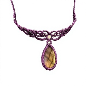 Collar Boho con Colgante de Hilo de Seda Morado y Piedra Natural con Engaste de Bisel en Forma de Gota de Agua, Joyería para Mujer - Product Image 1