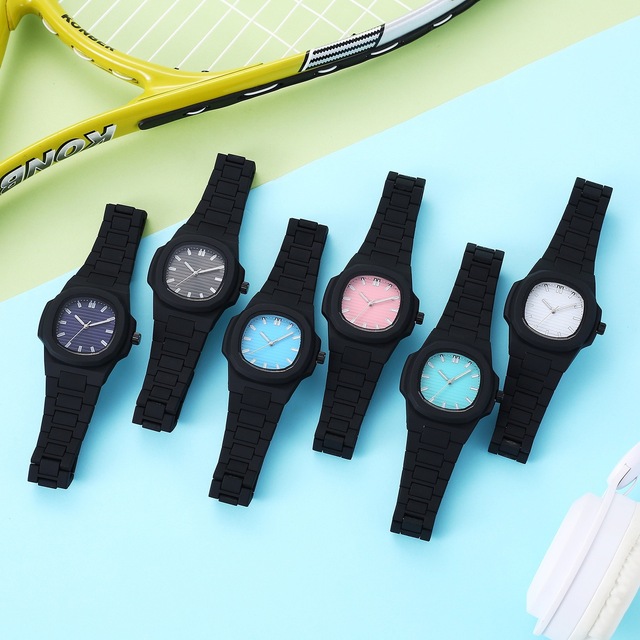 Wholesale Silicone Quartz Watch Waterproof Casual Creative Luminous Pointer Men's Quartz Wristwatch Black