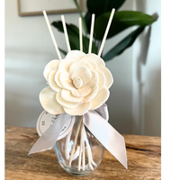 Diffuseur d'arômes en bois de roseau personnalisé 2022 en gros, diffuseur de parfum en fleurs de bois Sola pour la décoration de la maison et des hôtels