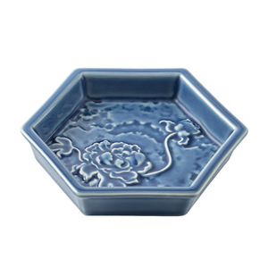 Petite assiette hexagonale en porcelaine Wu Yi Tang, motif pivoine, pour le thé, les collations, les mariages et l'usage domestique - Product Image 5